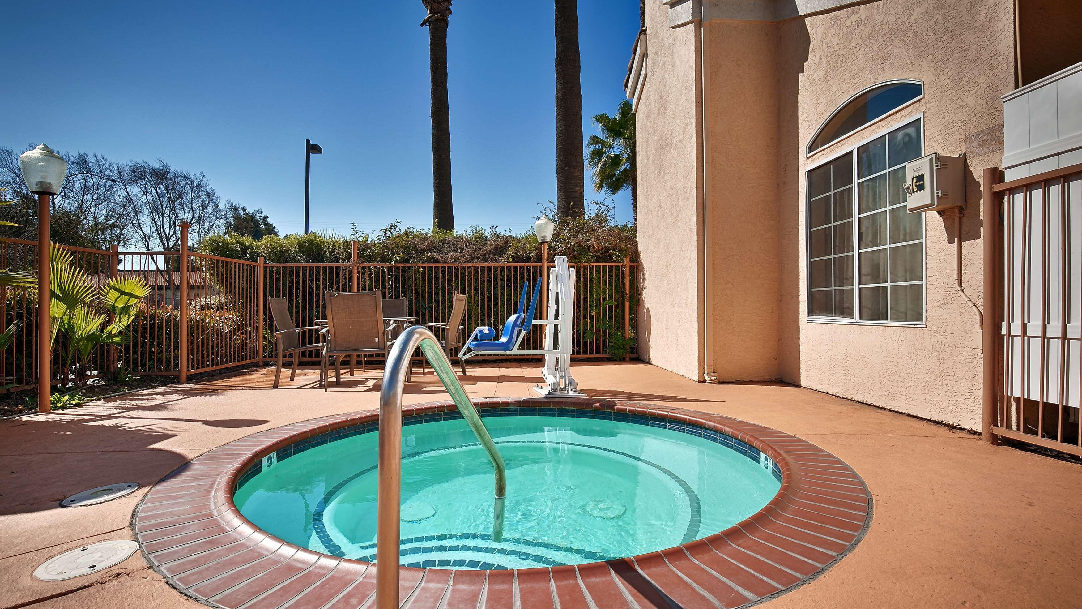 Best Western Palm Court Inn Modesto Exterior photo